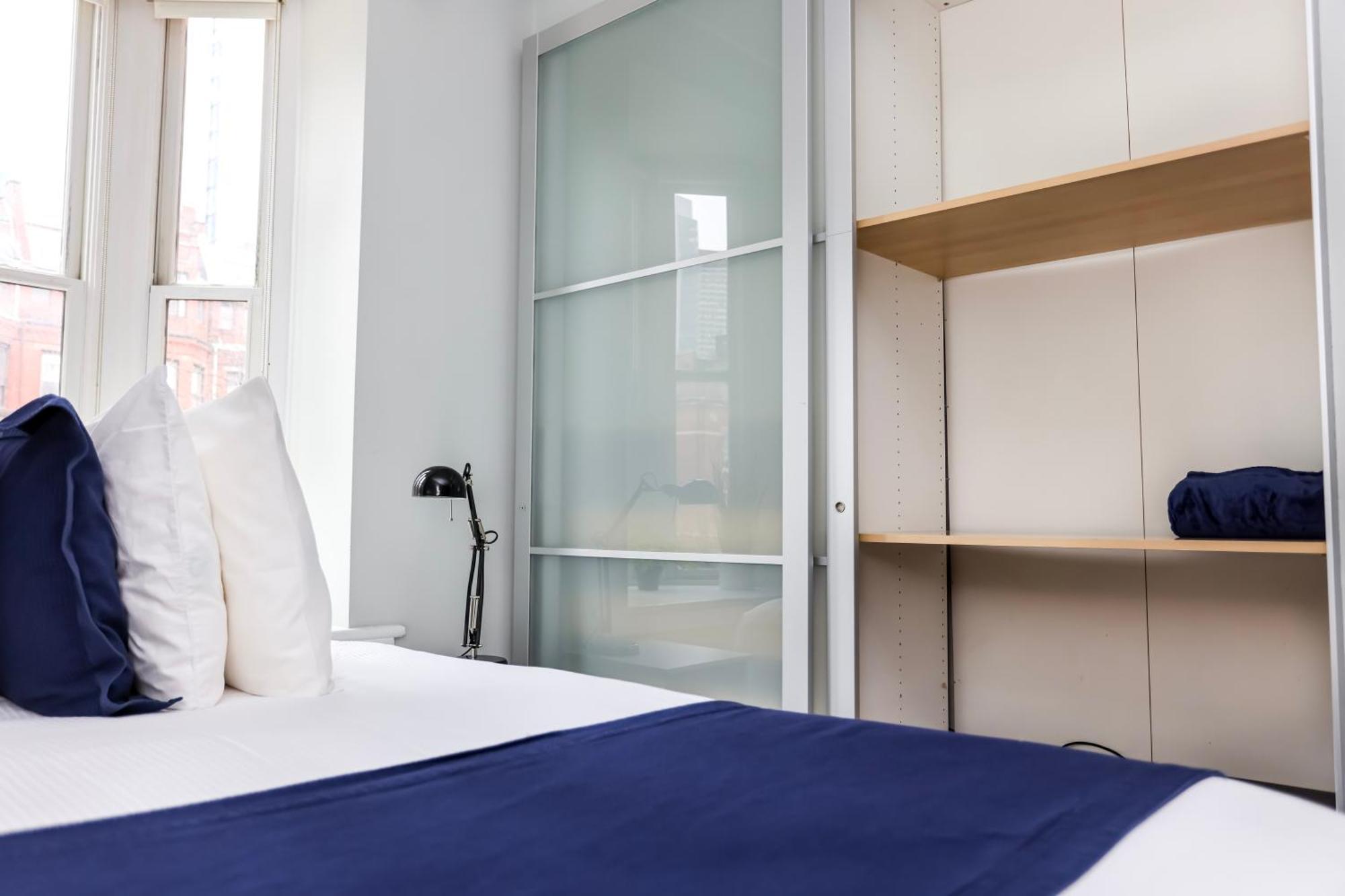 Stylish Studio On Newbury St #3 Бостон Экстерьер фото